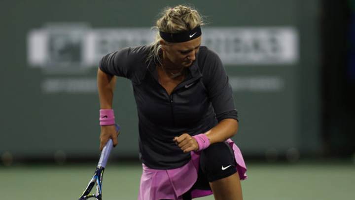Injured Victoria Azarenka loses to Lauren Davis at Indian Wells