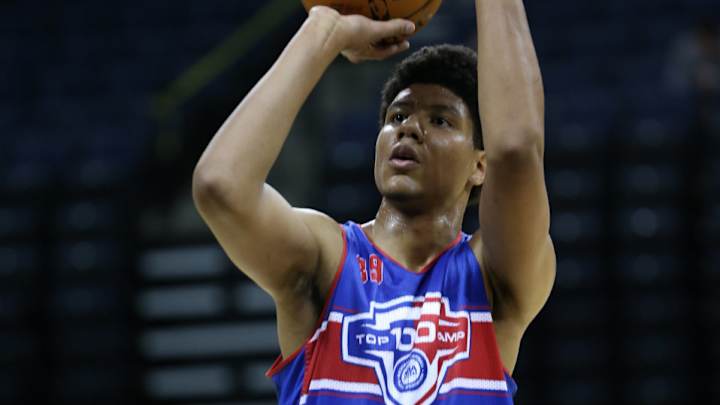 Three-star center Isaiah Manderson commits to Texas Tech Three-star center Isaiah Manderson commits to Texas Tech