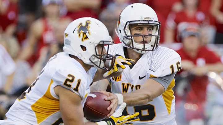 2014 NFL draft: Wyoming's Brett Smith turns heads at pro day