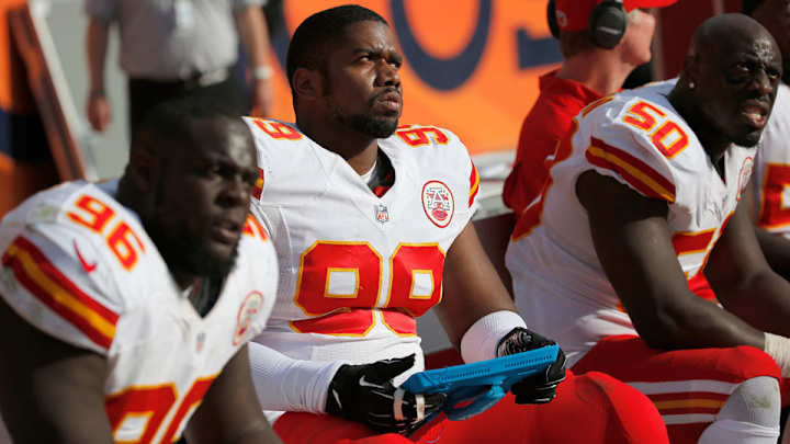 Older NFL players can't remember to charge their playbooks