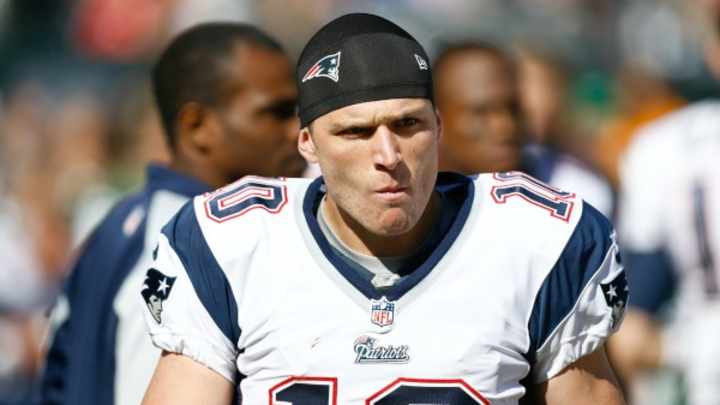 Patriots re-sign Austin Collie one month after cutting him