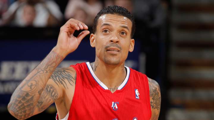 Clippers' Matt Barnes (retinal tear in eye) to undergo surgery, miss 2 weeks Clippers' Matt Barnes (retinal tear in eye) to undergo surgery, miss 2 weeks