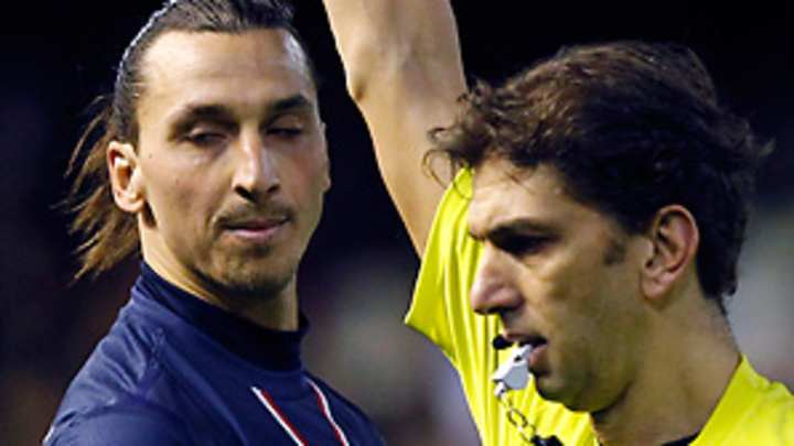 Juventus silences Celtic's rowdy audience, Zlatan red carded