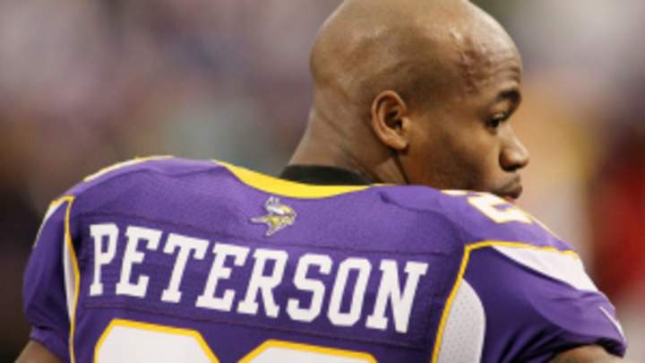 Adrian Peterson calls 'BS' on players who complain about new NFL padding mandate