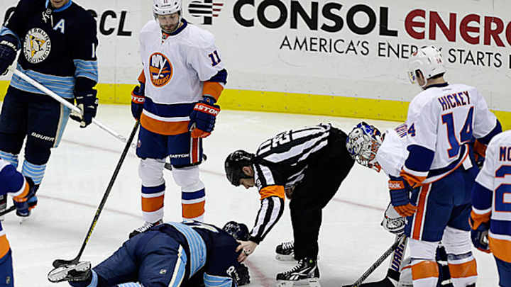 Sidney Crosby still out indefinitely with broken jaw