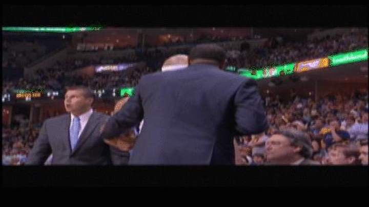 Video: Grizzlies coach Lionel Hollins shoves Jerryd Bayless