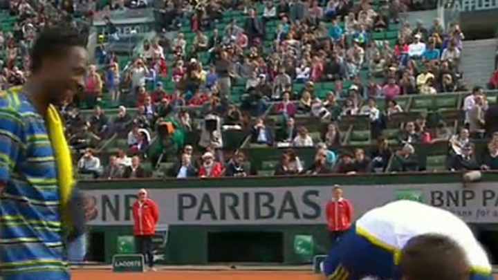 Gael Monfils films French Open crowd doing the Wave during his match Gael Monfils films French Open crowd doing the Wave during his match
