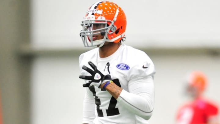 Browns rookie Ausar Walcott charged with attempted murder