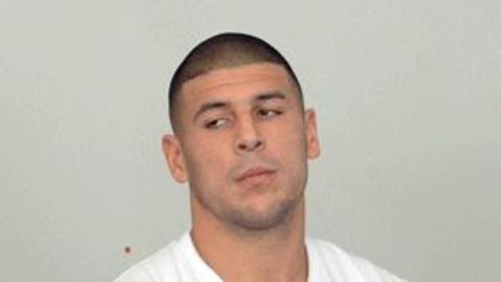 Can ex-Patriots star Aaron Hernandez receive a fair trial?