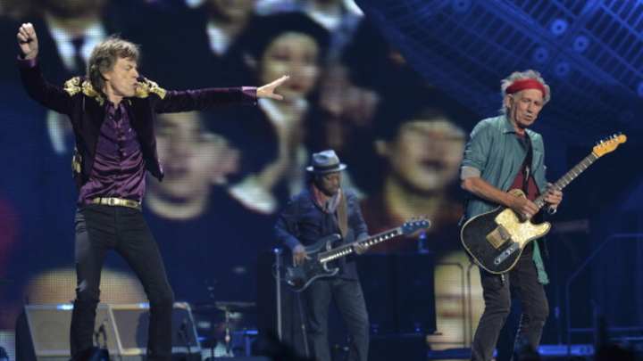 The Rolling Stones Are a Beast of Burden for the Blackhawks and Kings This Weekend