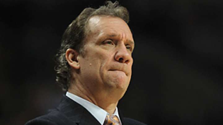 Ex-T'wolves coach Flip Saunders involved in bid to buy team Ex-T'wolves coach Flip Saunders involved in bid to buy team