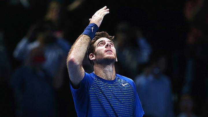 Juan Martin del Potro wins Tour Finals opener, but theft weighing on his mind