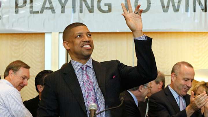 Chris Hansen congratulates Sacramento on keeping Kings