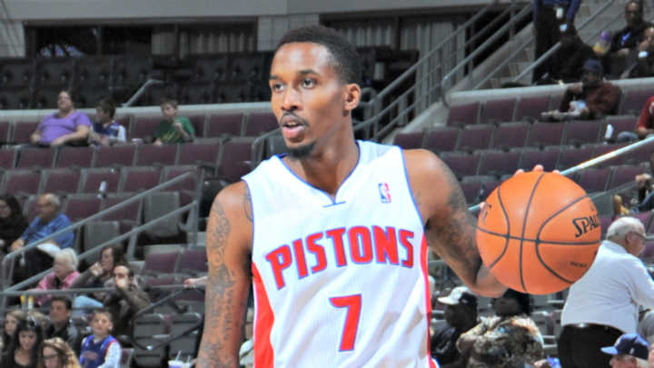 Pistons' Brandon Jennings to miss three weeks with wisdom tooth fracture