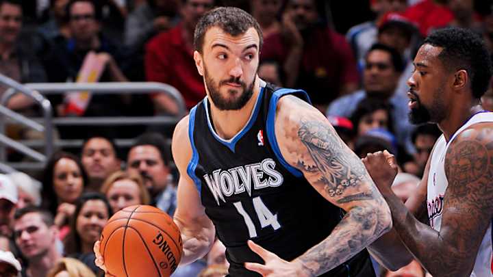 Flip Saunders says talks with Nikola Pekovic are progressing