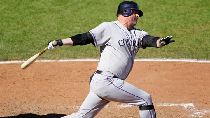Giambi signs minor league deal with Indians