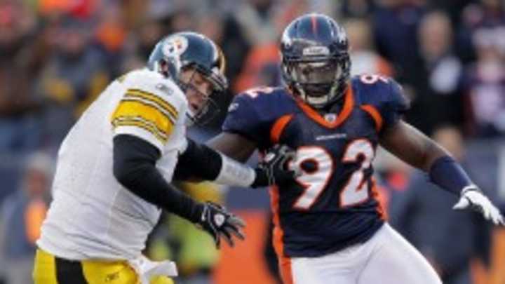 NFLPA to look into Elvis Dumervil contract dealings