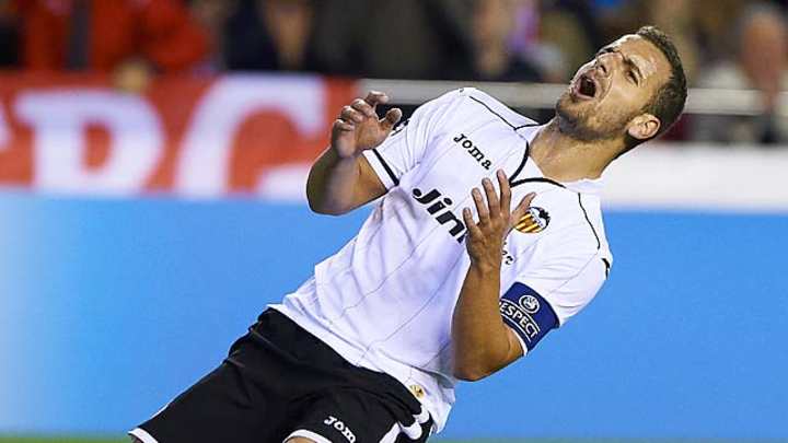 Valencia's Soldado to miss match against Madrid