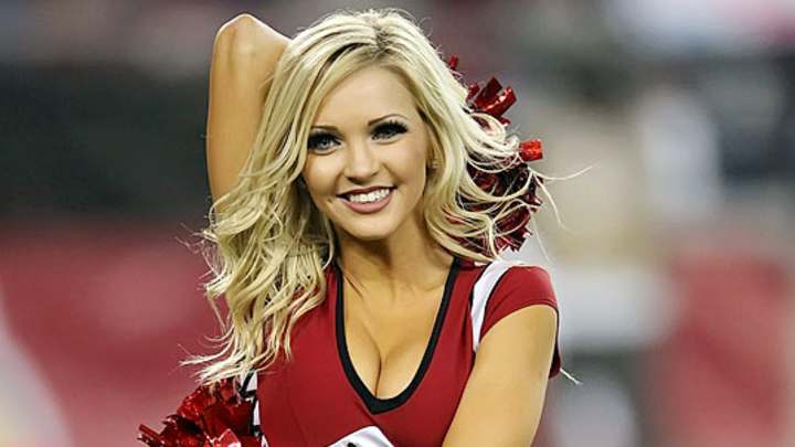 NFL Cheerleaders: Week 12