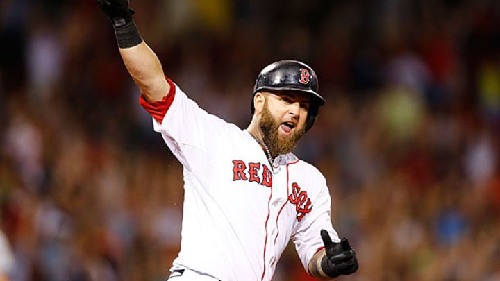Red Sox re-sign Mike Napoli for $32 million over two years