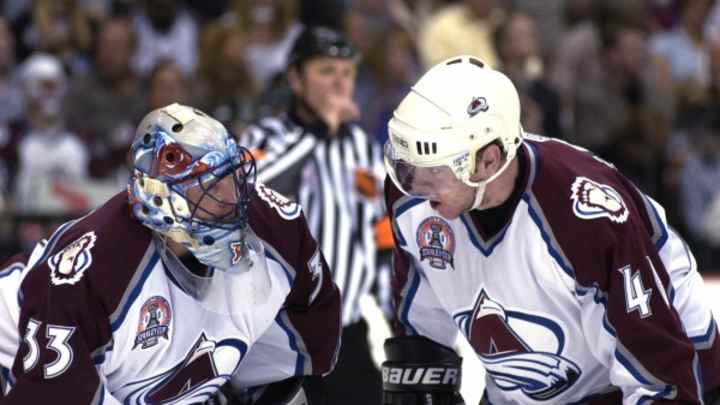 Avalanche bring back Alex Tanguay in four-player trade with Flames