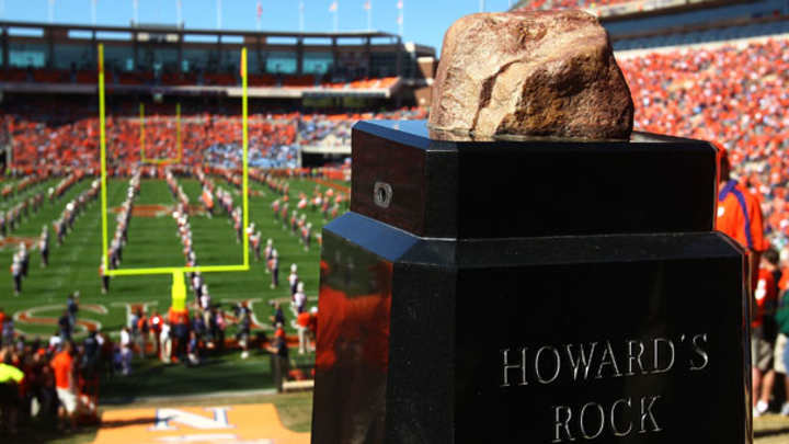 Clemson's Howard's Rock vandalized Clemson's Howard's Rock vandalized