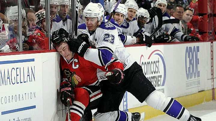 Chicago Blackhawks made favorites to repeat as Stanley Cup champs