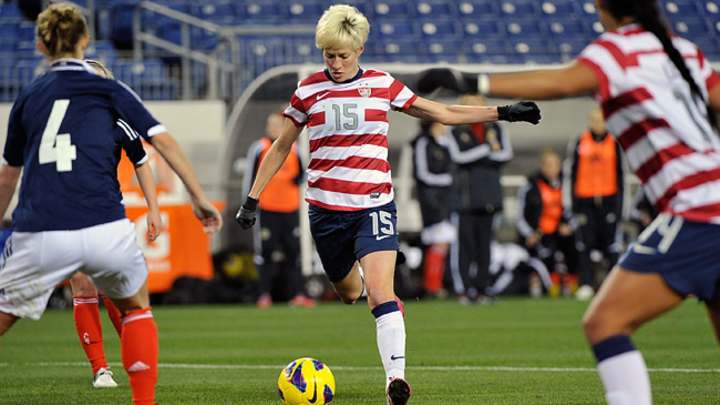 U.S. women make Wambach winner in her 200th match