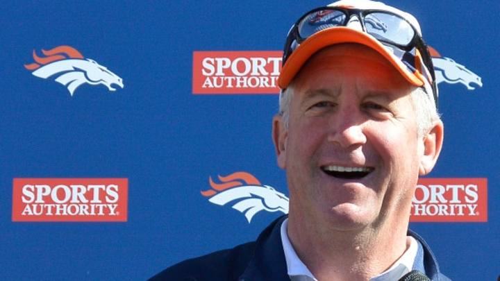 Broncos coach John Fox released from hospital