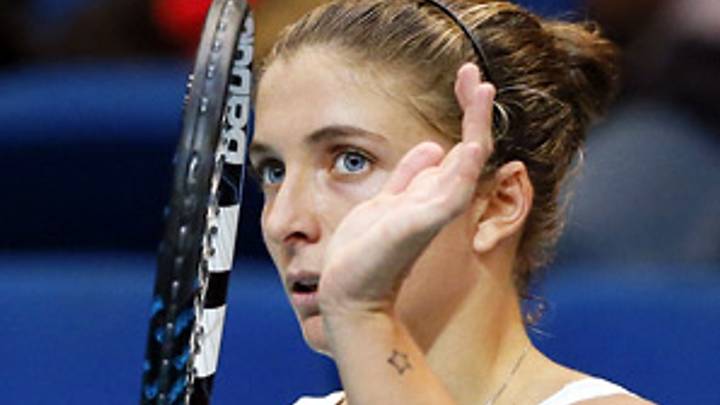 Errani beats Suarez Navarro to reach Paris semis Errani beats Suarez Navarro to reach Paris semis
