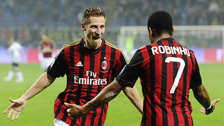 AC Milan slips by Udinese on Valter Birsa tally