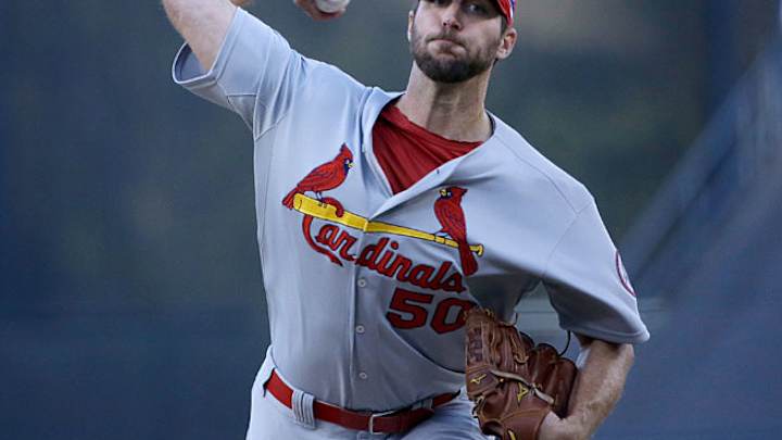 Lack of familiarity between the Red Sox and the Cardinals gives this World Series an old-school feel