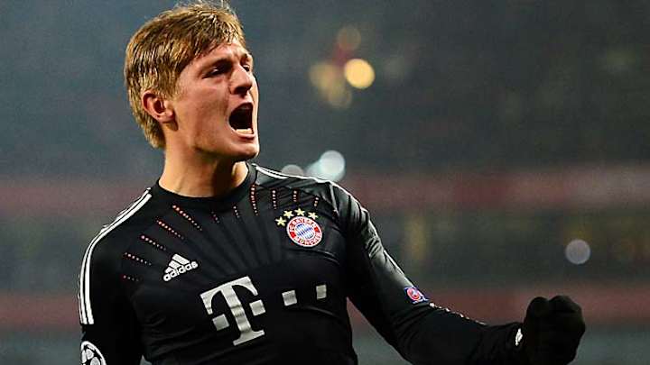 Bayern's dominant win increases pressure on Wenger, Arsenal