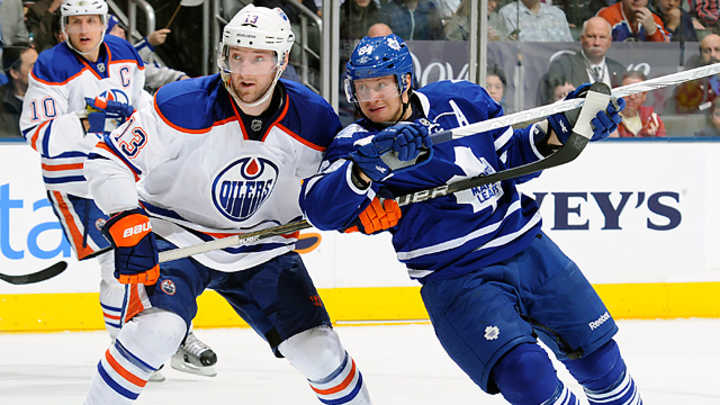 Canucks sign veteran Barker to one-year deal