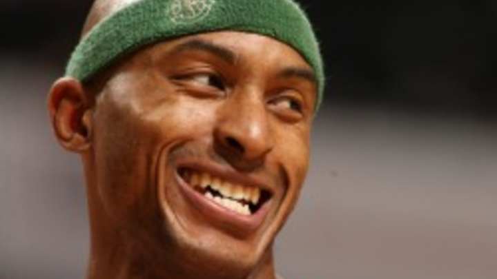 Report: Knicks to sign James Singleton, Kurt Thomas likely to be cut