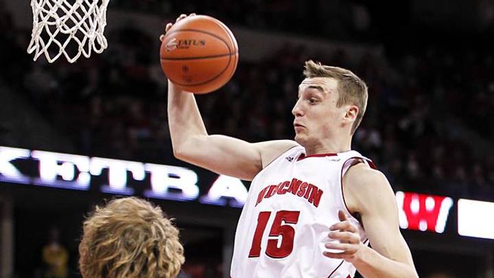 Michigan State holding off Wisconsin for final No. 1 seed Michigan State holding off Wisconsin for final No. 1 seed