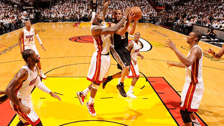 Spurs contain LeBron's scoring, but can't stop the rest in Game 2