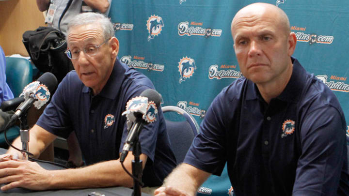 Ex-Dolphins CEO Mike Dee becomes president of San Diego Padres