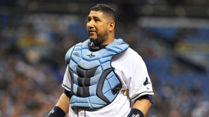 Tampa Bay Rays agree to 2-year deal with C Jose Molina