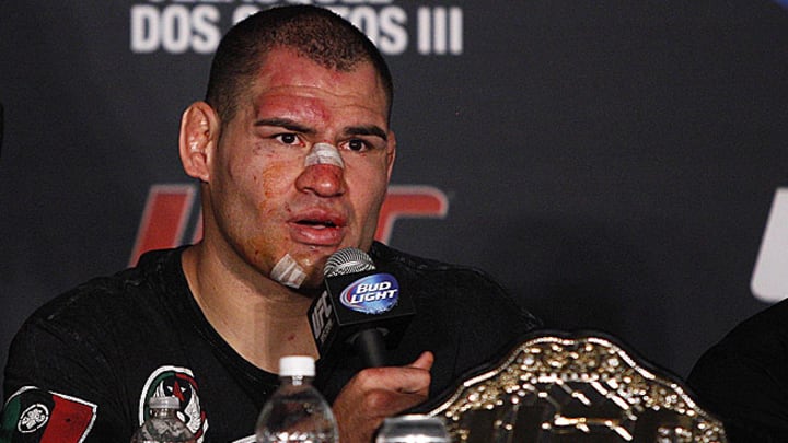 MMA Rankings: Cain Velasquez clear No.1 after Dos Santos win