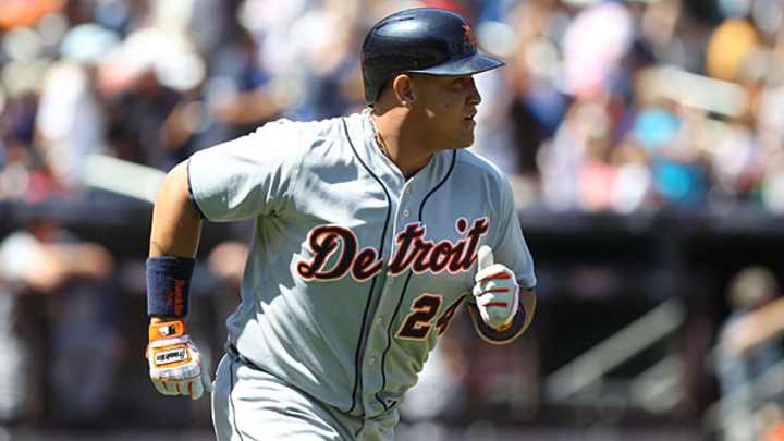 Miguel Cabrera wins AL MVP award; Andrew McCutchen takes NL MVP