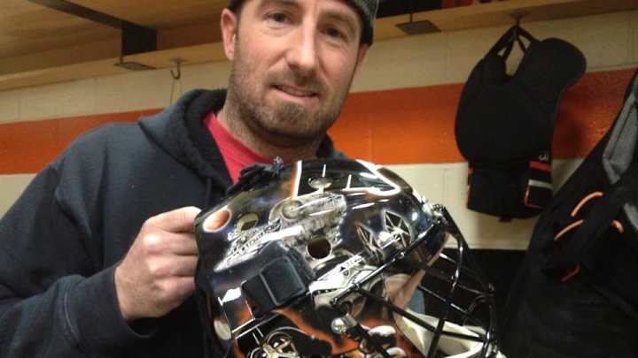 Flyers Unveil Ilya Bryzgalov's New 'Star Wars' Mask