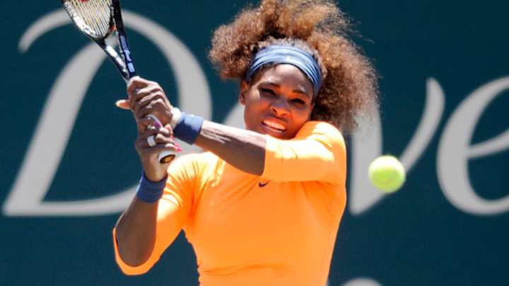 Serena routs Venus to set up final against Jelena Jankovic