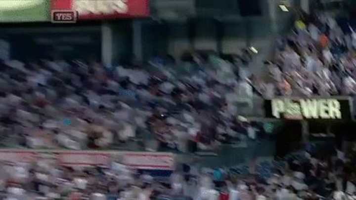 GIF: Mark Teixeira's first home run of the year maybe shouldn't have been a home run GIF: Mark Teixeira's first home run of the year maybe shouldn't have been a home run