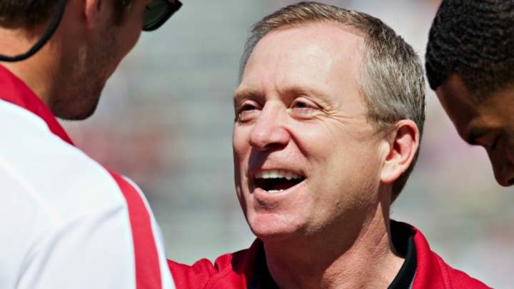 Arkansas AD Jeff Long not pursuing Texas job