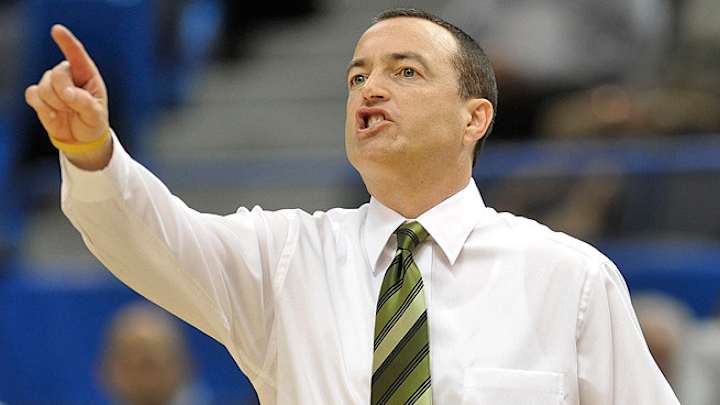 Chris Casey takes over Niagara basketball program Chris Casey takes over Niagara basketball program