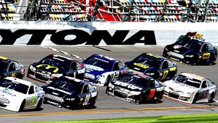 NASCAR does final test for 2014 rules package