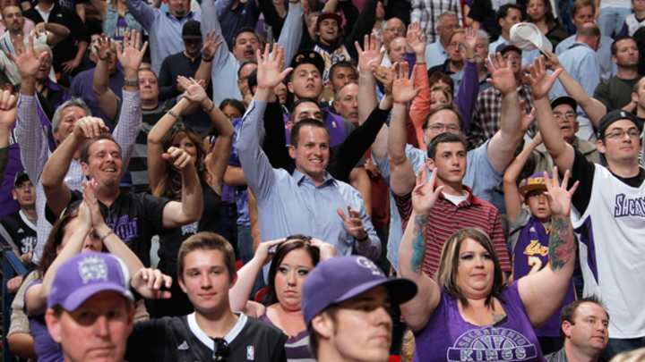 In sign of new times, Kings season opener will be televised without commercials