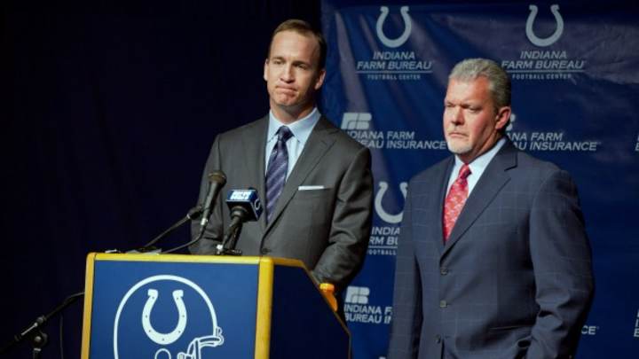 Broncos QB Peyton Manning on Jim Irsay-John Fox feud: No comment