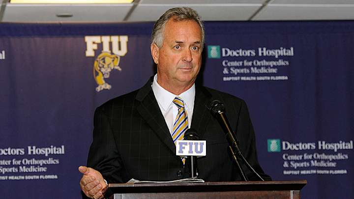 FIU coach apologizes for players' public shower incident